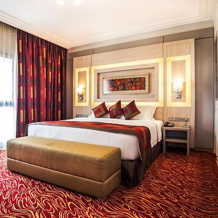 Golden Tulip Le Diplomate Hotel Cotonou Exterior foto