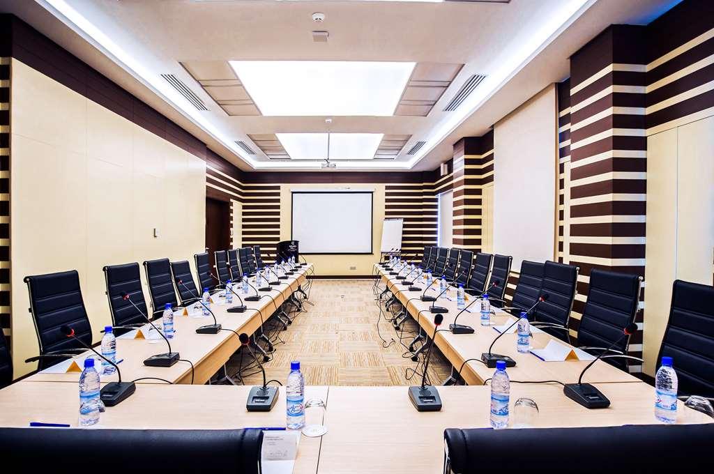Golden Tulip Le Diplomate Hotel Cotonou Instalações foto
