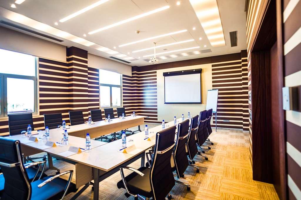 Golden Tulip Le Diplomate Hotel Cotonou Instalações foto