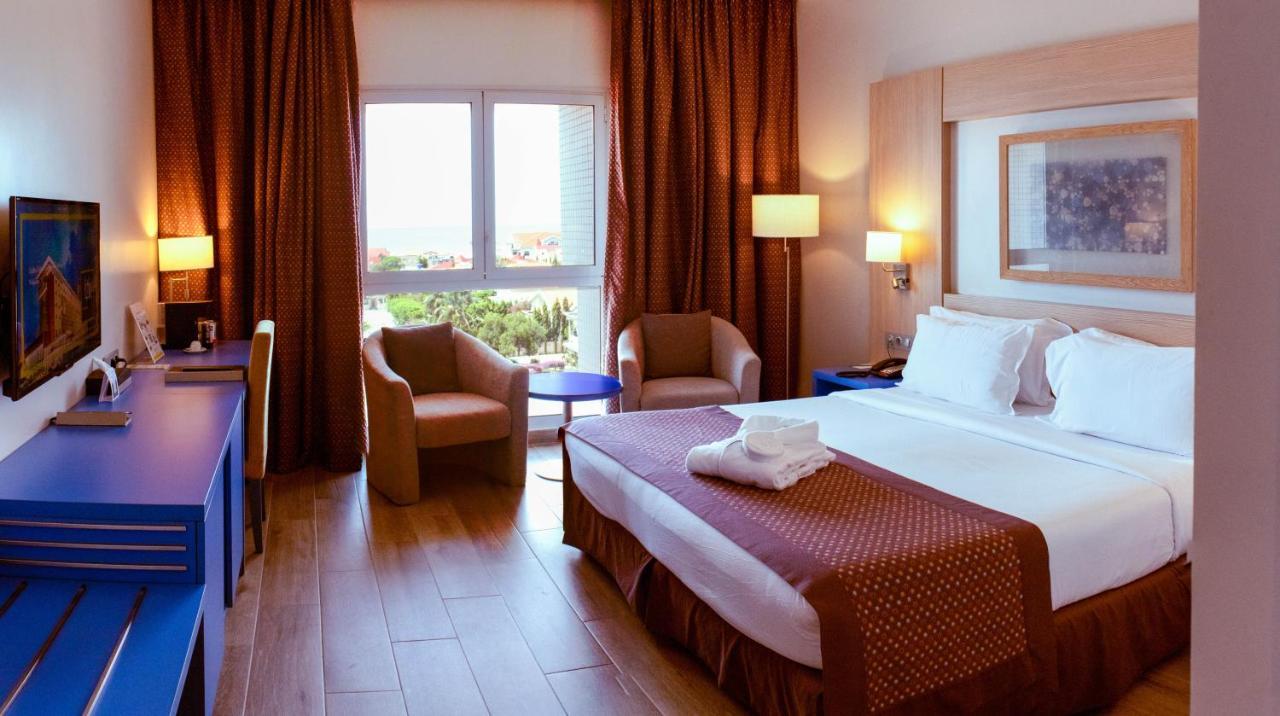 Golden Tulip Le Diplomate Hotel Cotonou Exterior foto