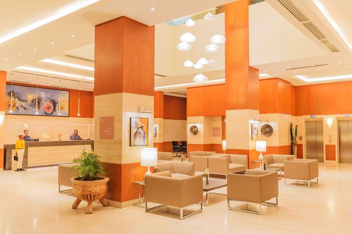 Golden Tulip Le Diplomate Hotel Cotonou Exterior foto