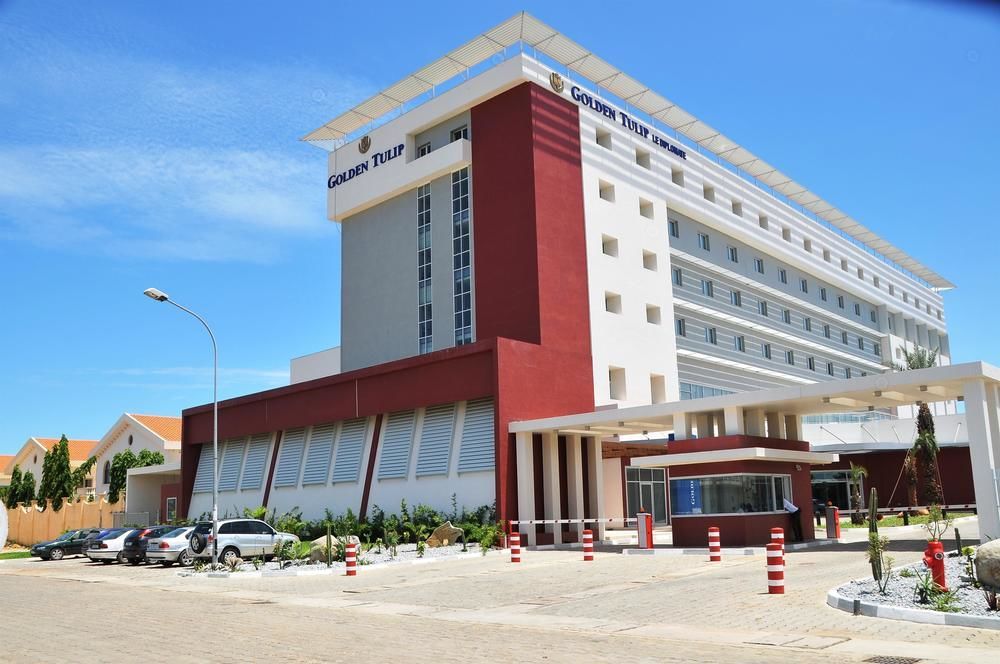 Golden Tulip Le Diplomate Hotel Cotonou Exterior foto