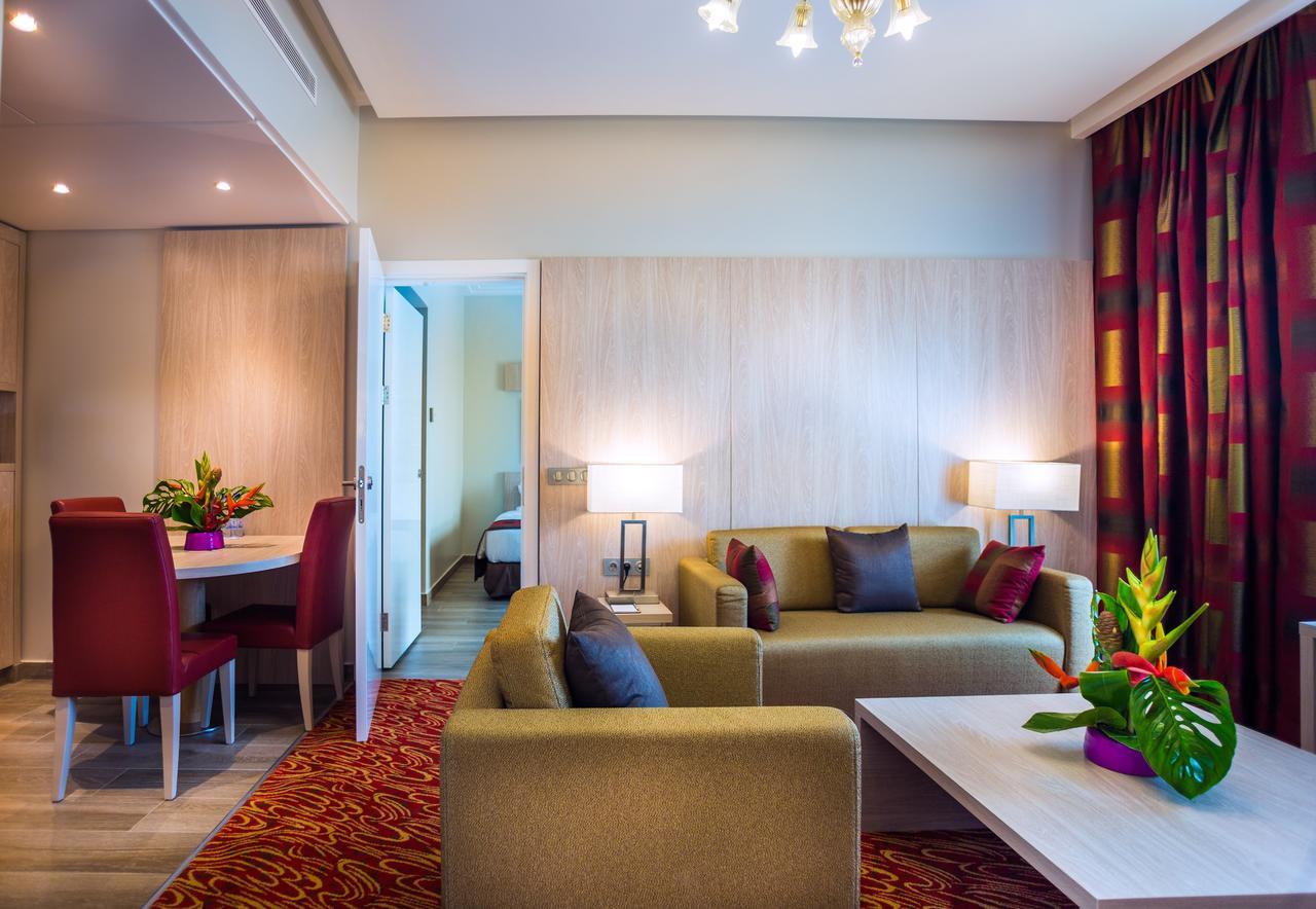 Golden Tulip Le Diplomate Hotel Cotonou Exterior foto