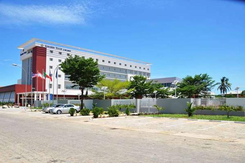 Golden Tulip Le Diplomate Hotel Cotonou Exterior foto